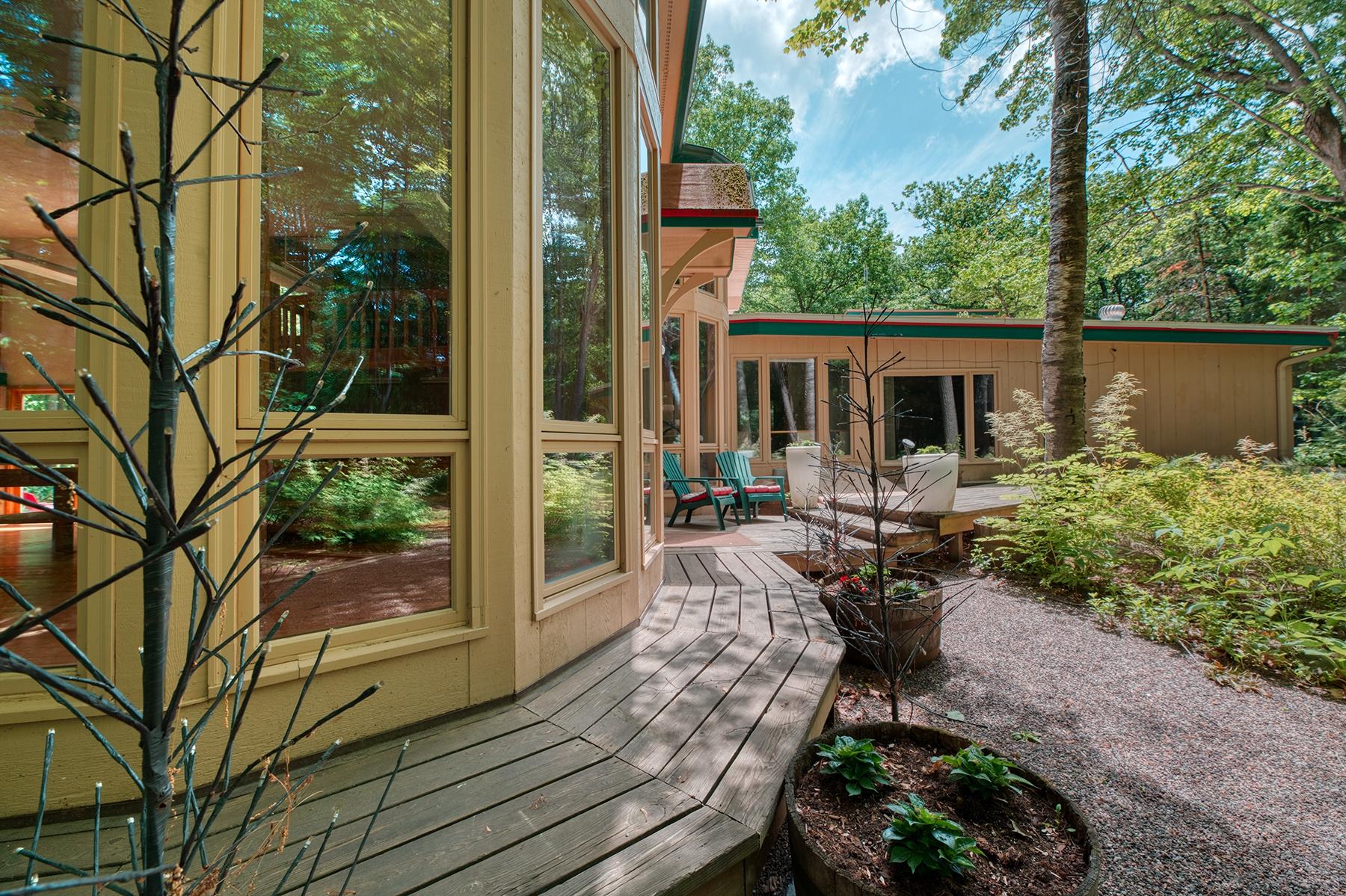 Manitowish Waters, Wisconsin, 54545, United States, 4 Bedrooms Bedrooms, ,3 BathroomsBathrooms,Residential,For Sale,1974750