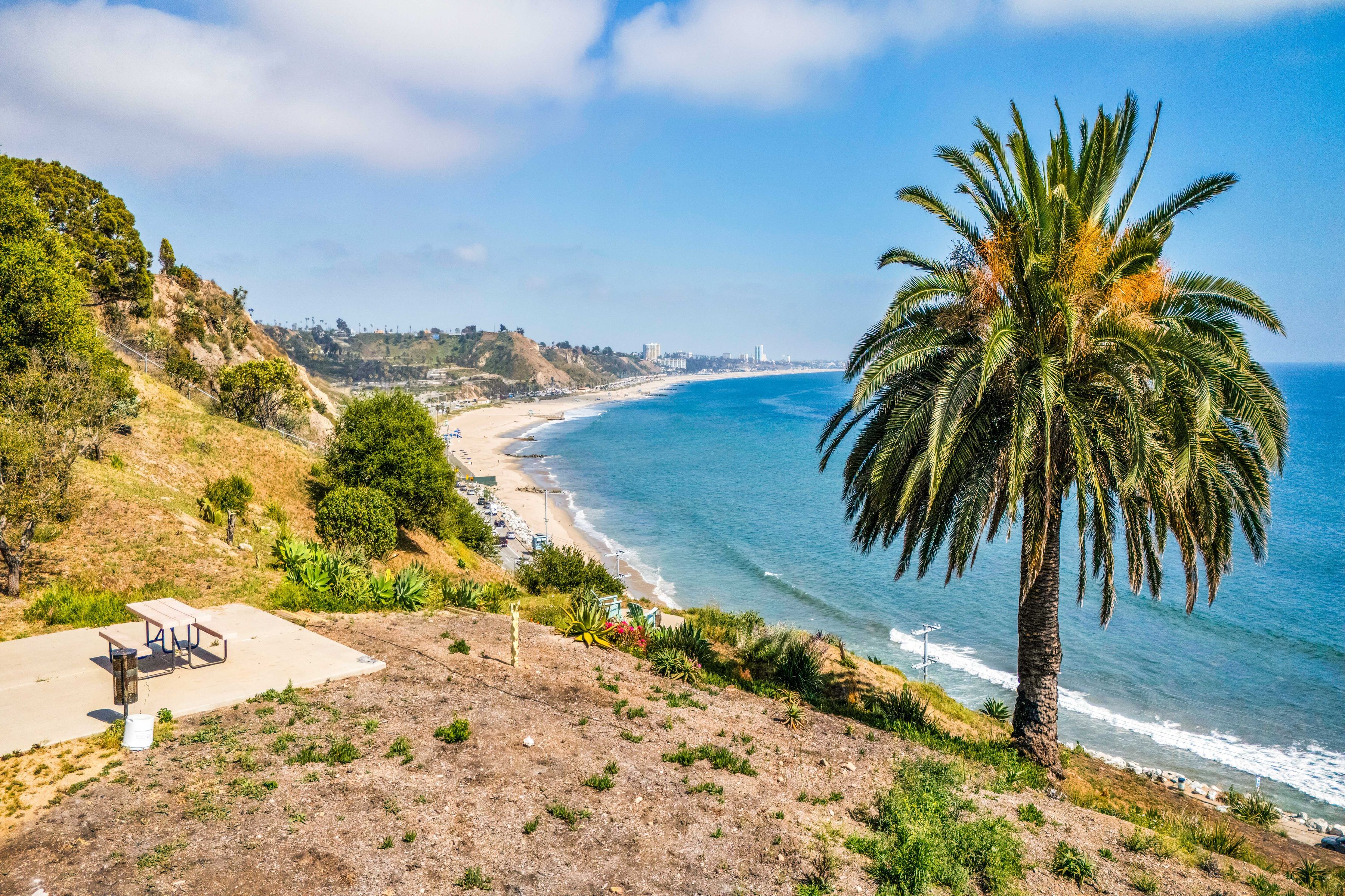  17352 W Sunset Blvd - 物件實景