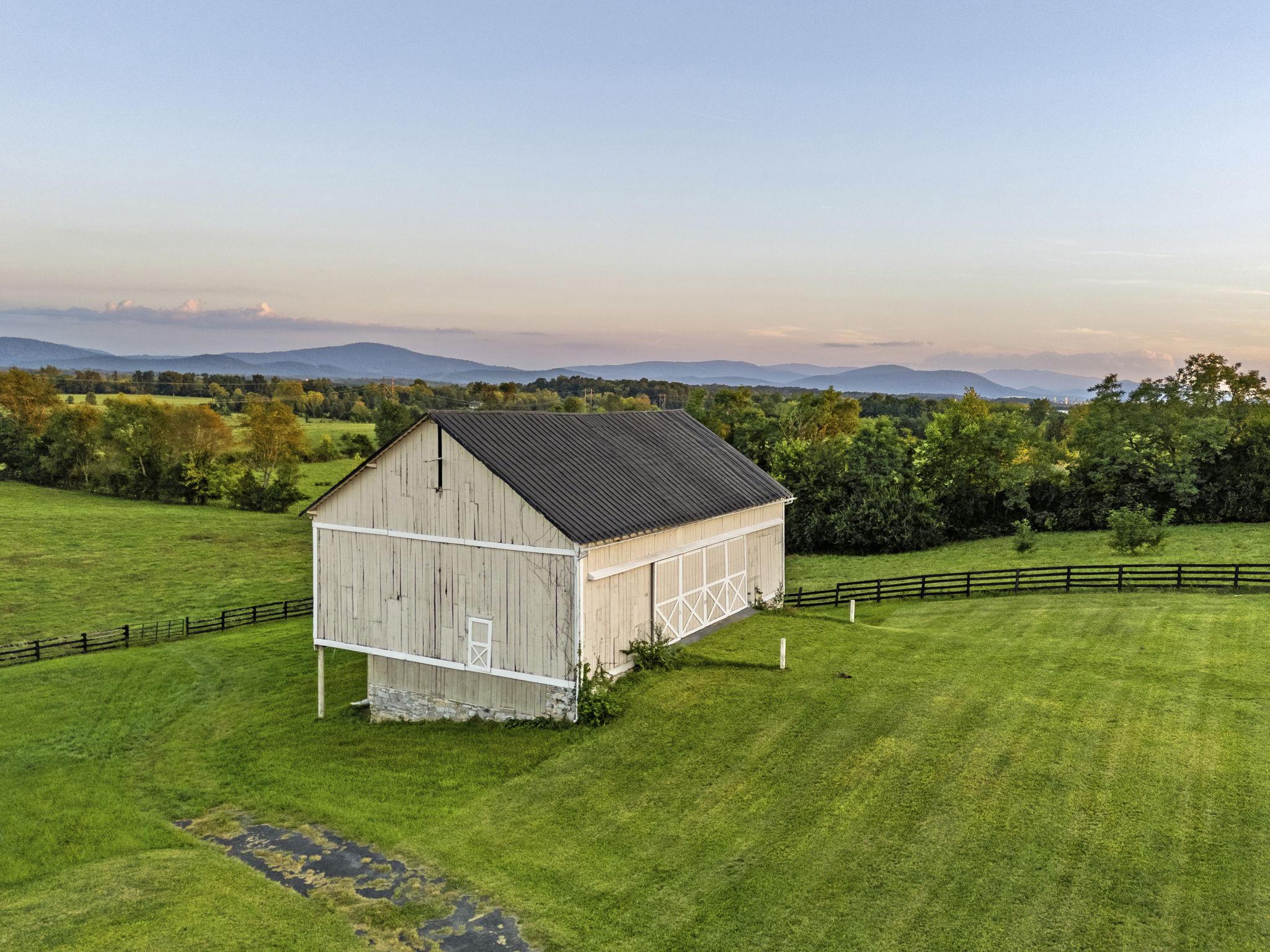  530 Ashby Station Road, Front Royal, VA, 22630 - 物件實景