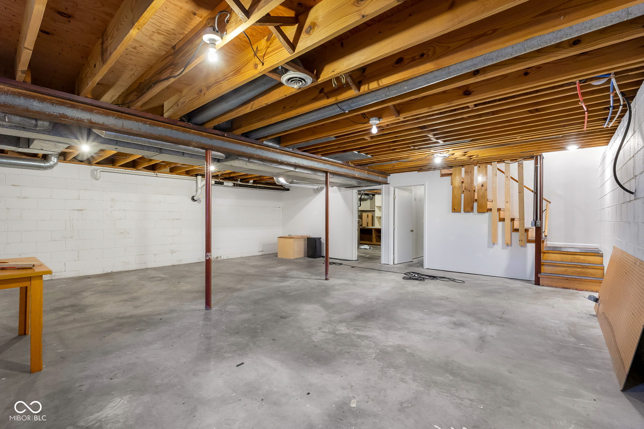 Columbus, Indiana, 47201, United States, 5 Bedrooms Bedrooms, ,6 BathroomsBathrooms,Residential,For Sale,1982008