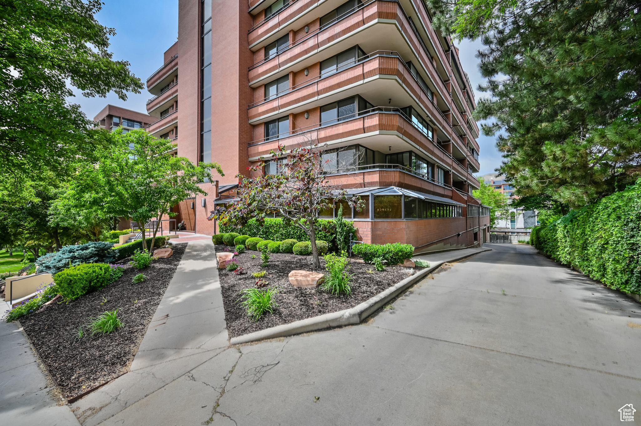 Salt Lake City, Utah, 84103, United States, 2 Bedrooms Bedrooms, ,1 BathroomBathrooms,Residential,For Sale,1988217