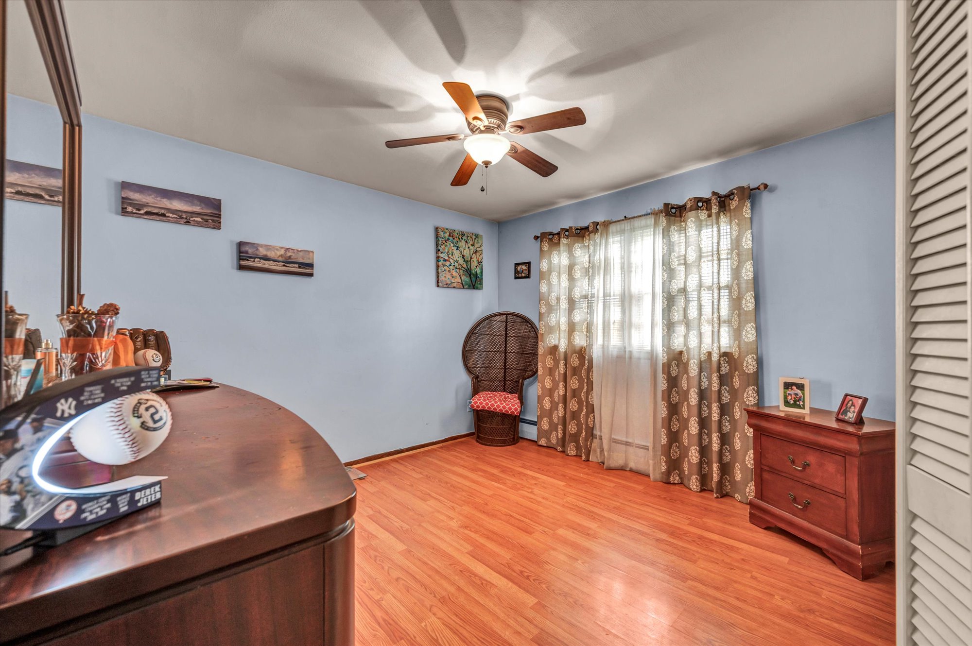 West Haven, Connecticut, 06516, United States, 4 Bedrooms Bedrooms, ,2 BathroomsBathrooms,Residential,For Sale,1981811