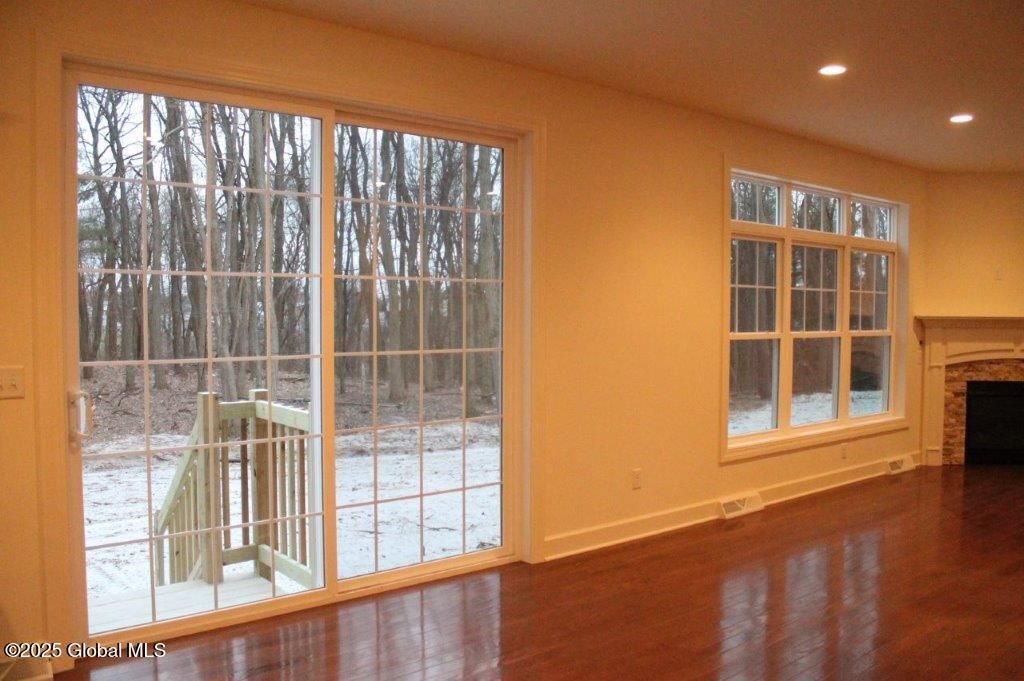 Castleton, New York, 12033, United States, 4 Bedrooms Bedrooms, ,3 BathroomsBathrooms,Residential,For Sale,1989599