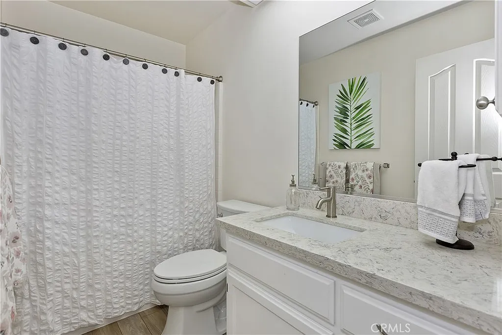 Victorvile, California, 92395, United States, 4 Bedrooms Bedrooms, ,2 BathroomsBathrooms,Residential,For Sale,1978607