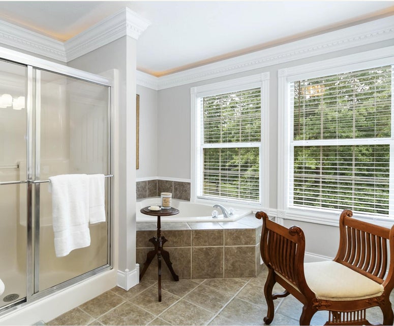 Somerset, Kentucky, 42503, United States, 4 Bedrooms Bedrooms, ,4 BathroomsBathrooms,Residential,For Sale,1976545