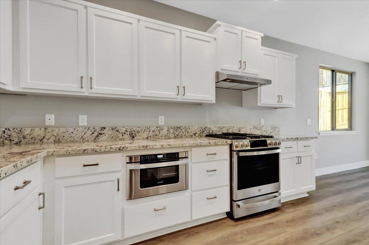 Grass Valley, California, 95945, United States, 3 Bedrooms Bedrooms, ,2 BathroomsBathrooms,Residential,For Sale,1977356