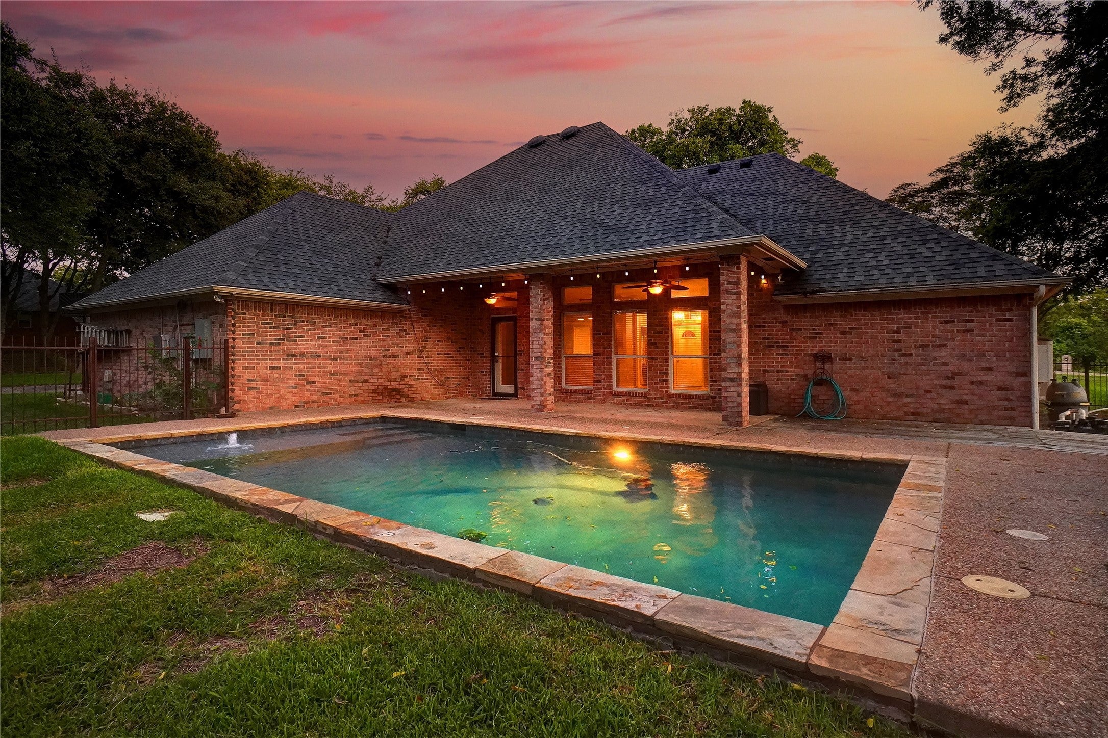 Haslet, Texas, 76052, United States, 3 Bedrooms Bedrooms, ,2 BathroomsBathrooms,Residential,For Sale,1980472