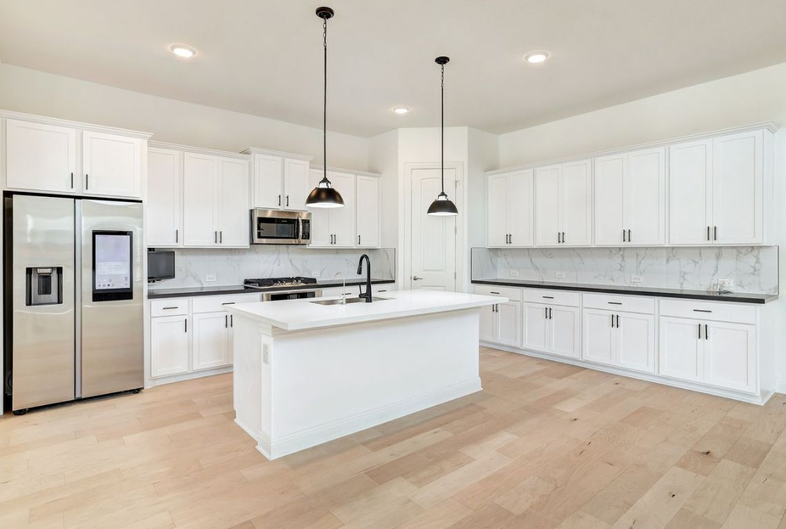 Leander, Texas, 78641, United States, 4 Bedrooms Bedrooms, ,4 BathroomsBathrooms,Residential,For Sale,1933060