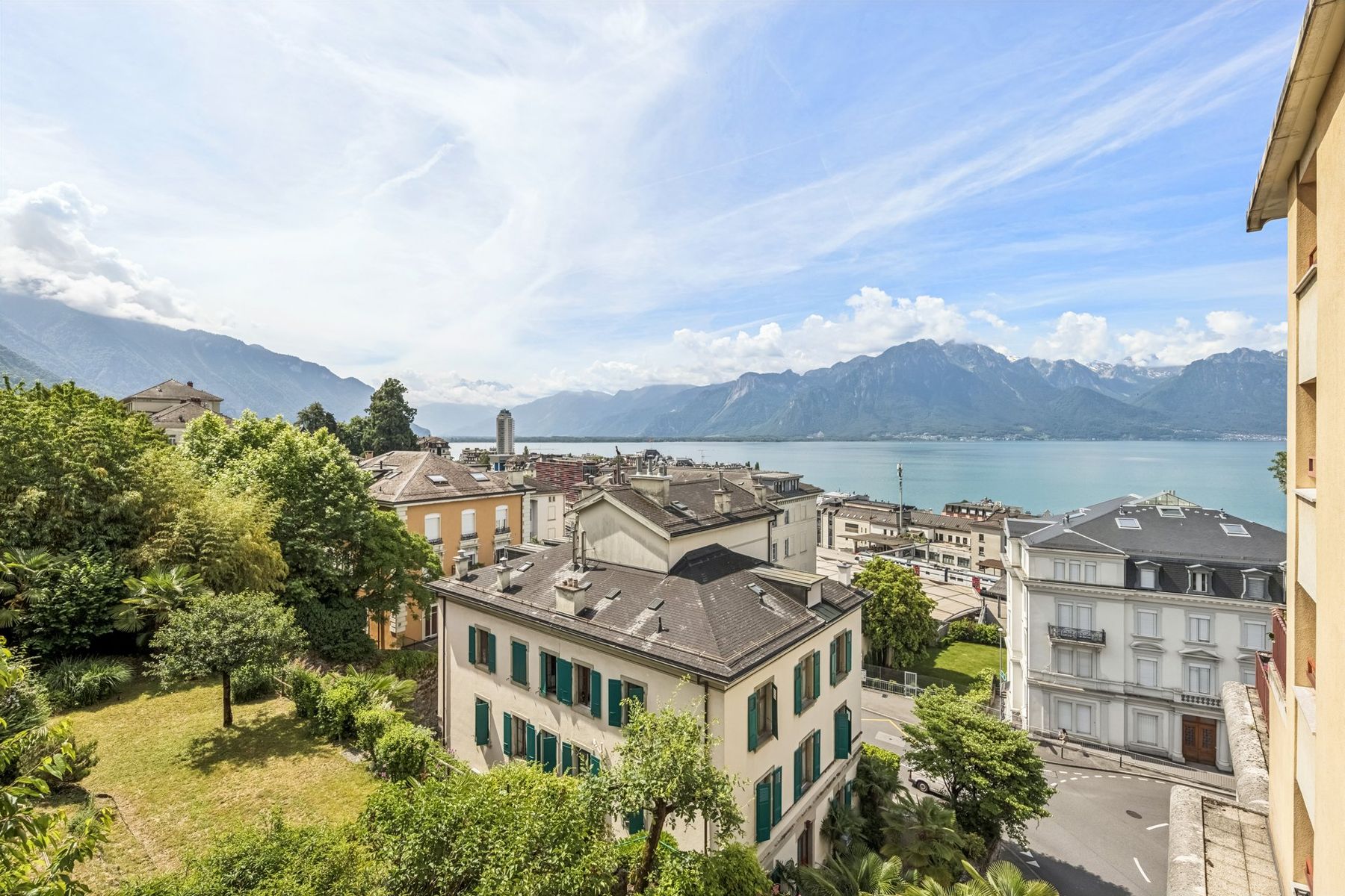  Ideal location for this charming 3.5-room apartment with lake view - 物件實景