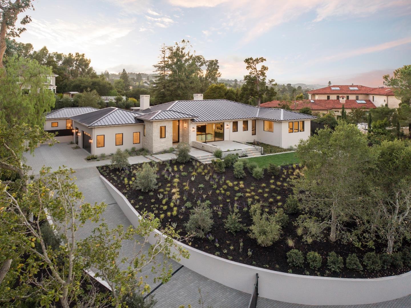 Hillsborough, California, 94010, United States, 5 Bedrooms Bedrooms, ,5 BathroomsBathrooms,Residential,For Sale,1947157