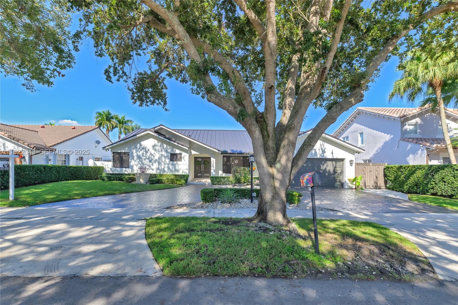 Miami Lakes, Florida, 33016, United States, 3 Bedrooms Bedrooms, ,3 BathroomsBathrooms,Residential,For Sale,2002198