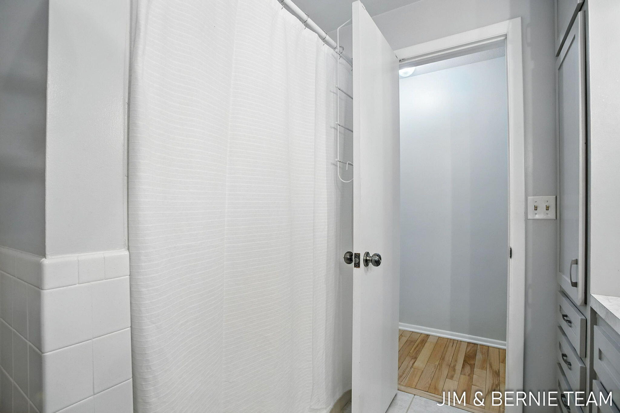 West Olive, Michigan, 49460, United States, 5 Bedrooms Bedrooms, ,4 BathroomsBathrooms,Residential,For Sale,1874576