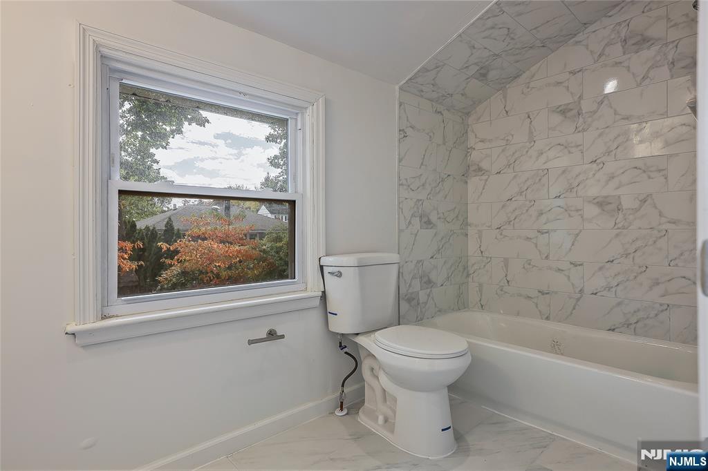 Waldwick, New Jersey, 07463, United States, 3 Bedrooms Bedrooms, ,3 BathroomsBathrooms,Residential,For Sale,1992926