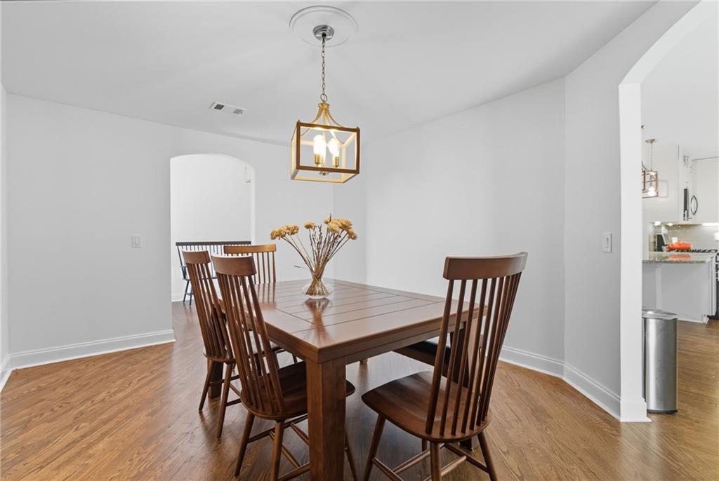 Marietta, Georgia, 30068, United States, 3 Bedrooms Bedrooms, ,3 BathroomsBathrooms,Residential,For Sale,1981777