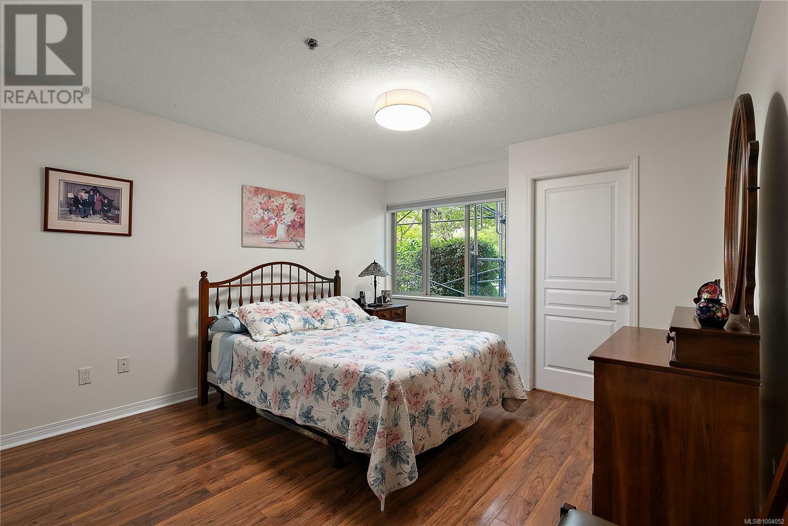 VIEW ROYAL, British Columbia, V9A 7M7, CA, 2 Bedrooms Bedrooms, ,2 BathroomsBathrooms,Residential,For Sale,1874084