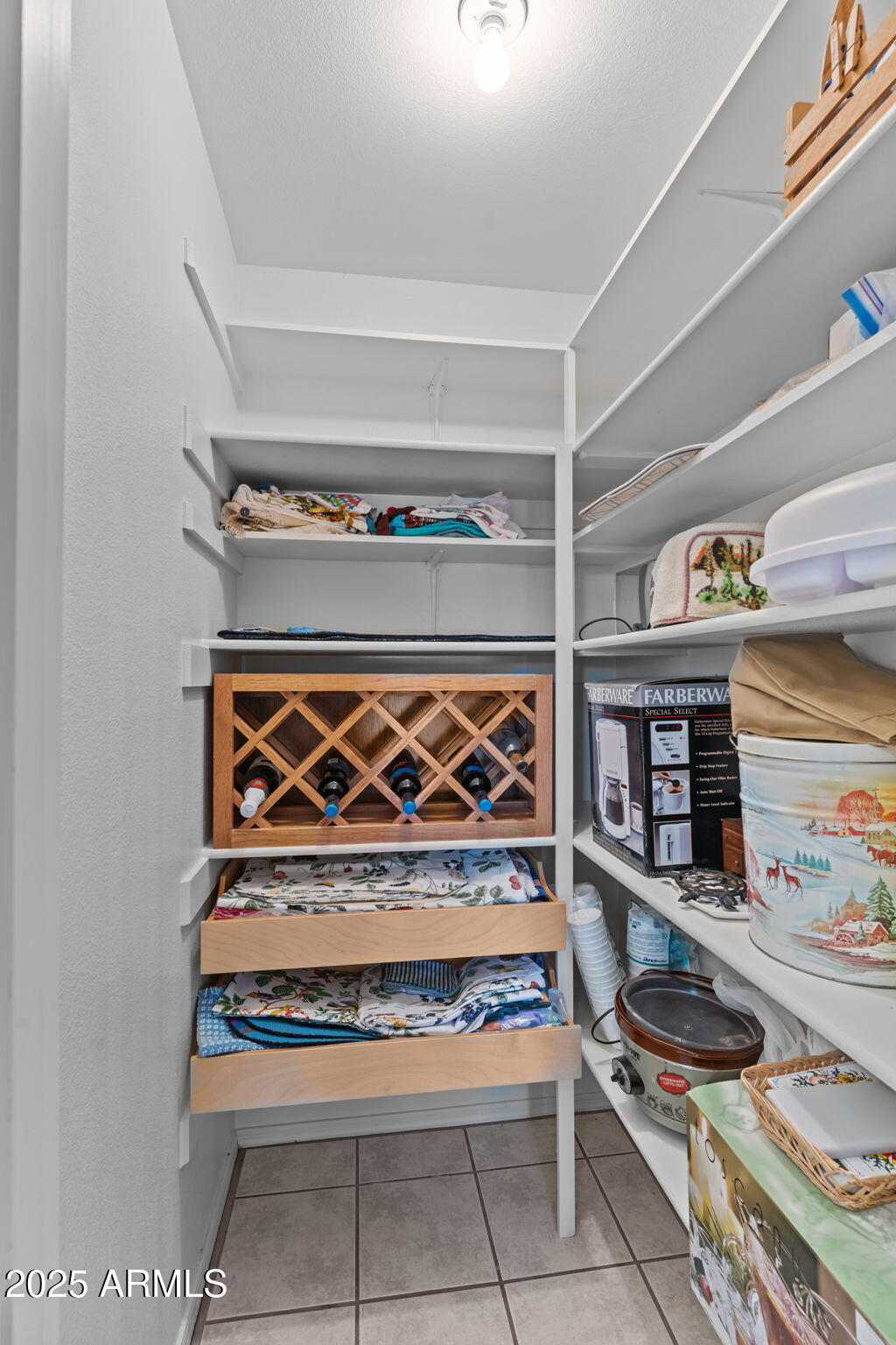 Wickenburg, Arizona, 85390, United States, 3 Bedrooms Bedrooms, ,2 BathroomsBathrooms,Residential,For Sale,1990745