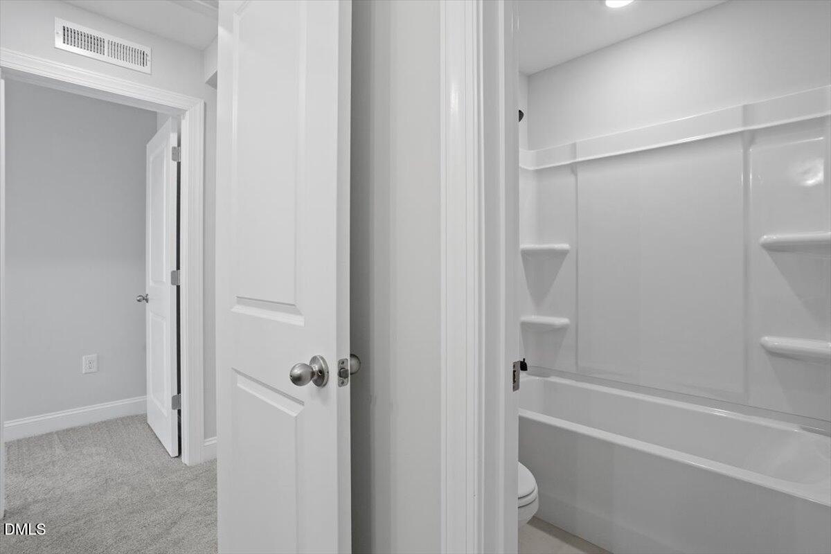 Fuquay Varina, North Carolina, 27526, United States, 5 Bedrooms Bedrooms, ,3 BathroomsBathrooms,Residential,For Sale,1973834