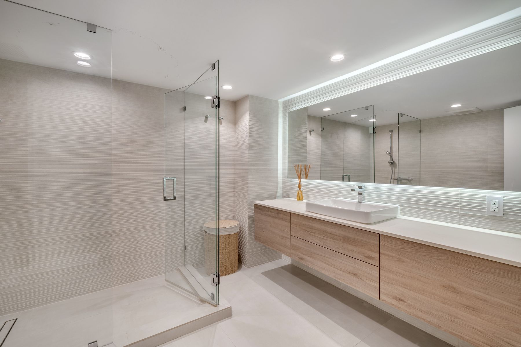  10659 NE Quaybridge Ct, Miami, FL, 33138 - 物件實景