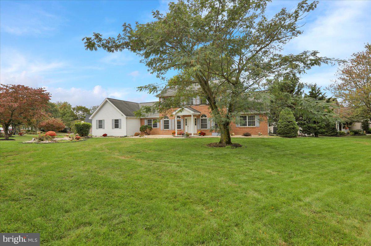 Lebanon, Pennsylvania, 17042, United States, 5 Bedrooms Bedrooms, ,4 BathroomsBathrooms,Residential,For Sale,1965418