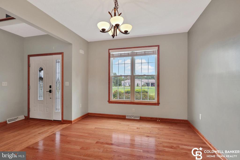 RIDGELEY, West Virginia, 26753, United States, 4 Bedrooms Bedrooms, ,3 BathroomsBathrooms,Residential,For Sale,1940316