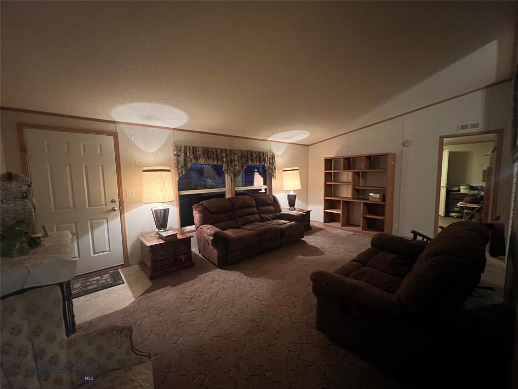 Butte, Montana, 59701, United States, 4 Bedrooms Bedrooms, ,2 BathroomsBathrooms,Residential,For Sale,1882095