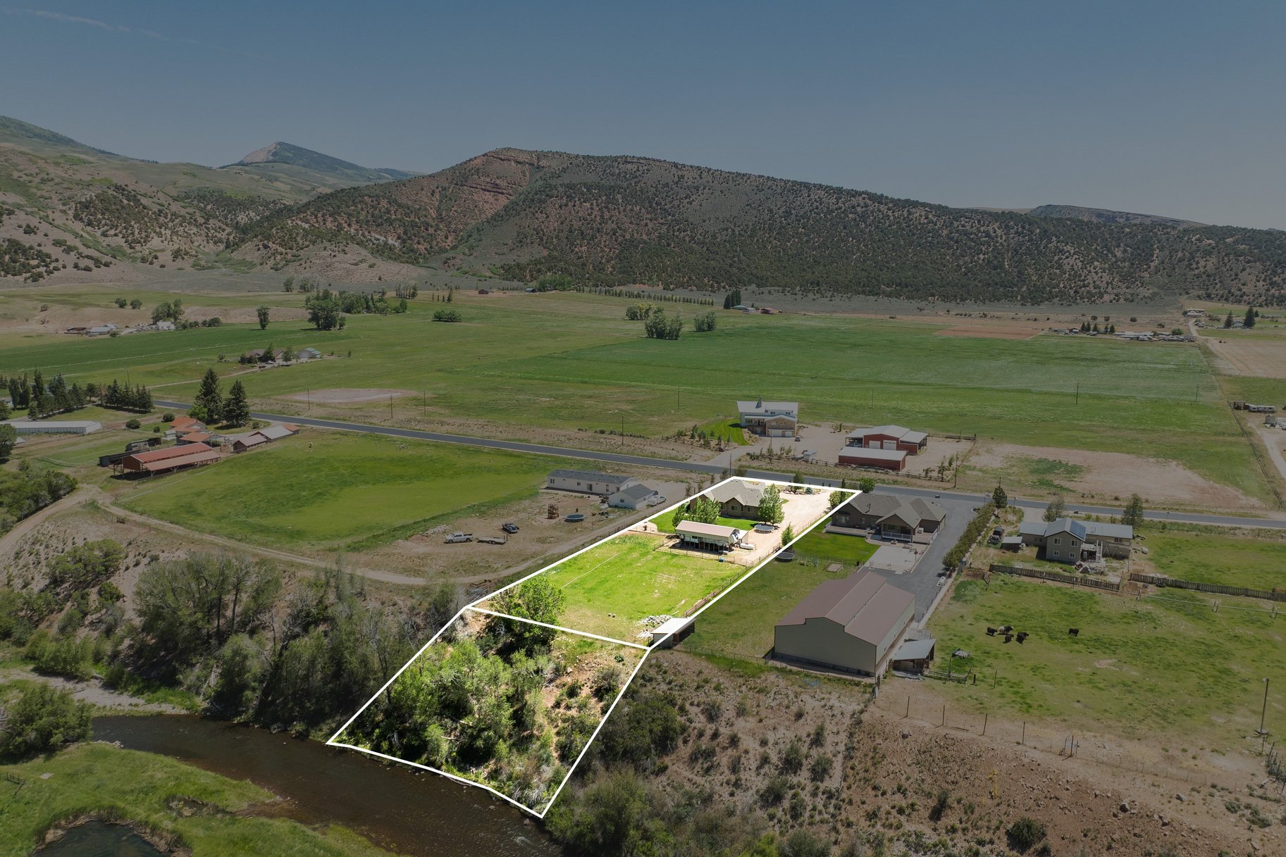  4,000+ SF Home, 1 Acre, Duchesne River Fly Fishing Easement - 物件實景