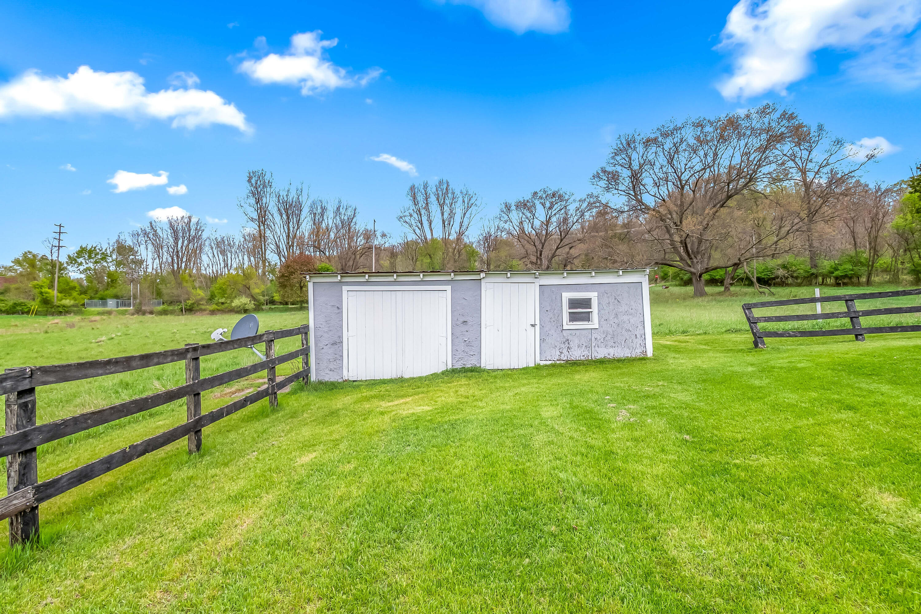 Hillsdale, Michigan, 49242, United States, 3 Bedrooms Bedrooms, ,2 BathroomsBathrooms,Residential,For Sale,2030822