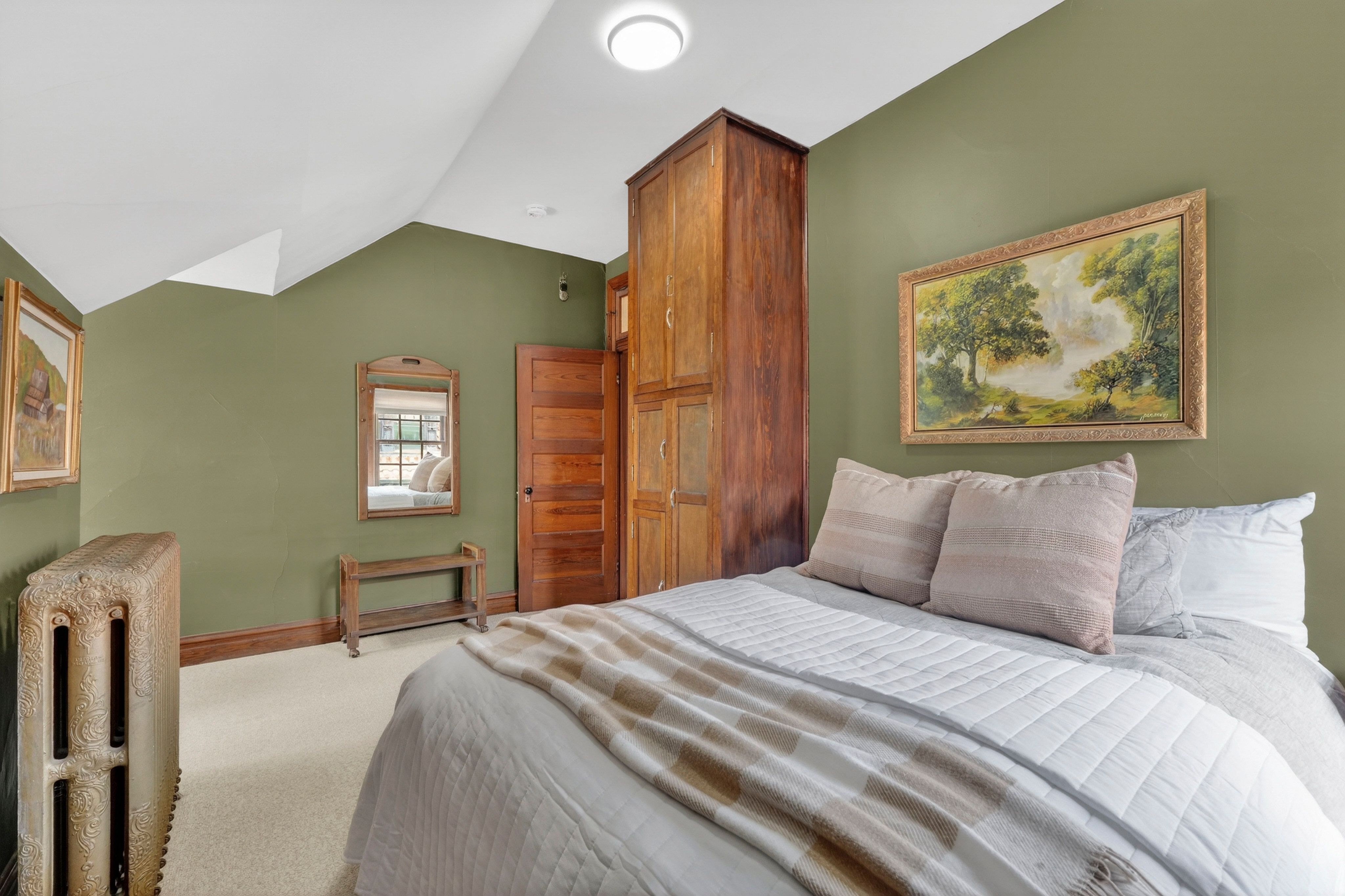  Timeless Elegance in Parkview Place