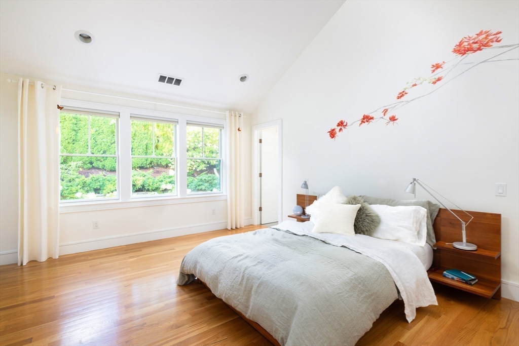 Brookline, Massachusetts, 02245, United States, 5 Bedrooms Bedrooms, ,5 BathroomsBathrooms,Residential,For Sale,1940538