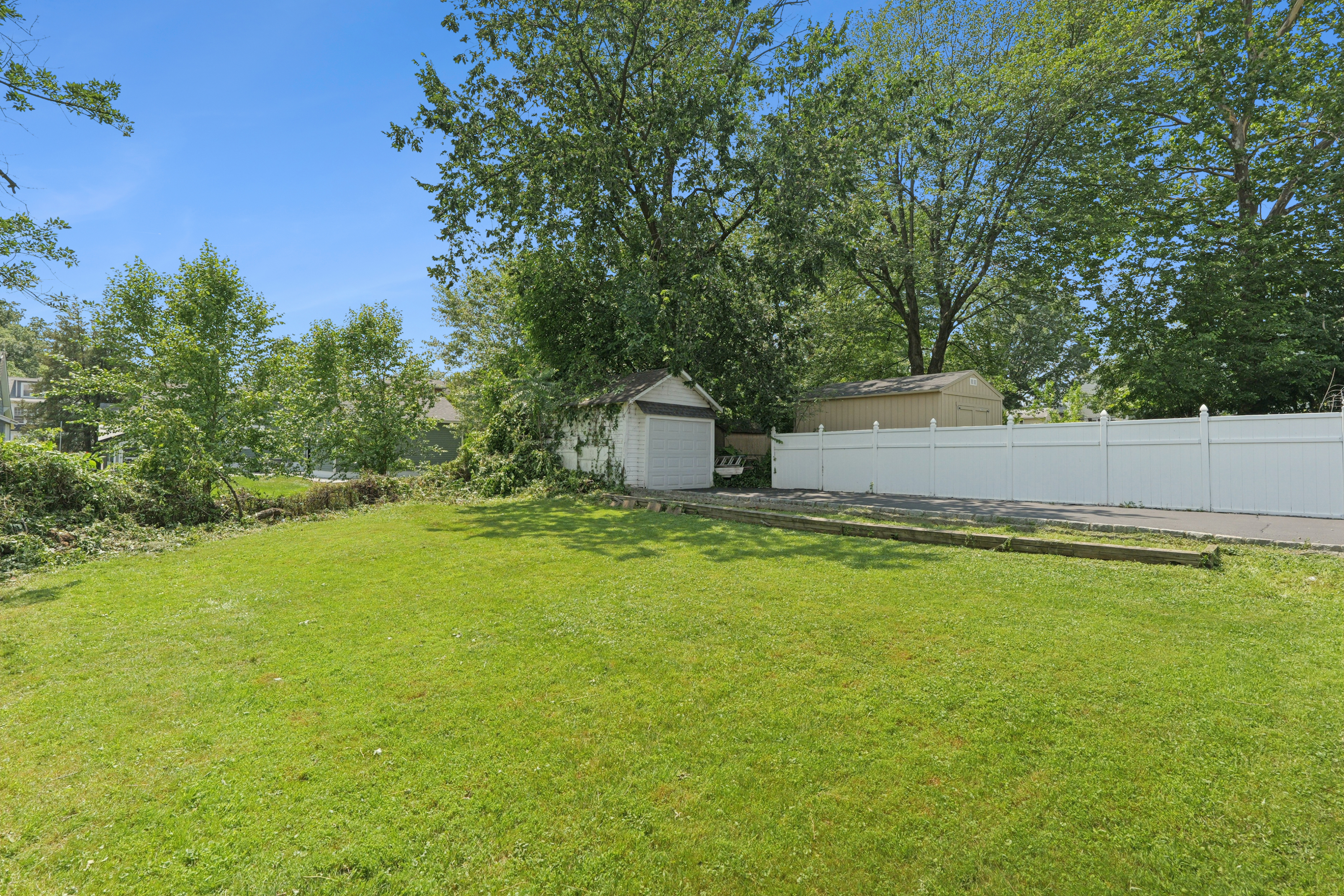 Maplewood, New Jersey, 07040, United States, 4 Bedrooms Bedrooms, ,5 BathroomsBathrooms,Residential,For Sale,1976450