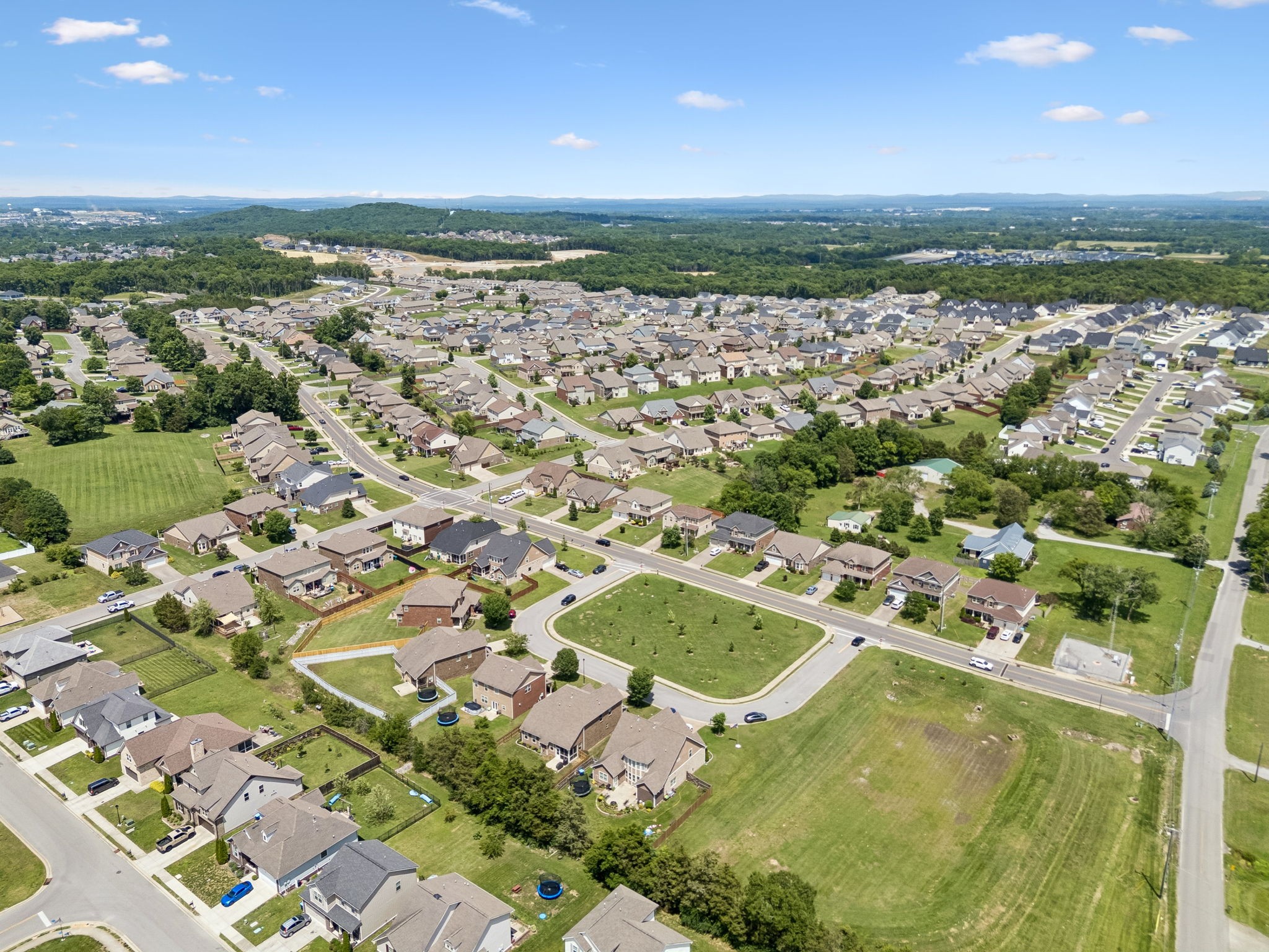  5908 Sonoma Ct, Smyrna, TN, 37167 - 物件實景