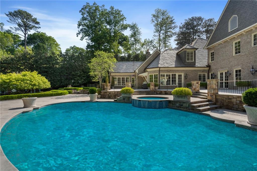 Atlanta, Georgia, 30327, United States, 6 Bedrooms Bedrooms, ,9 BathroomsBathrooms,Residential,For Sale,1686481
