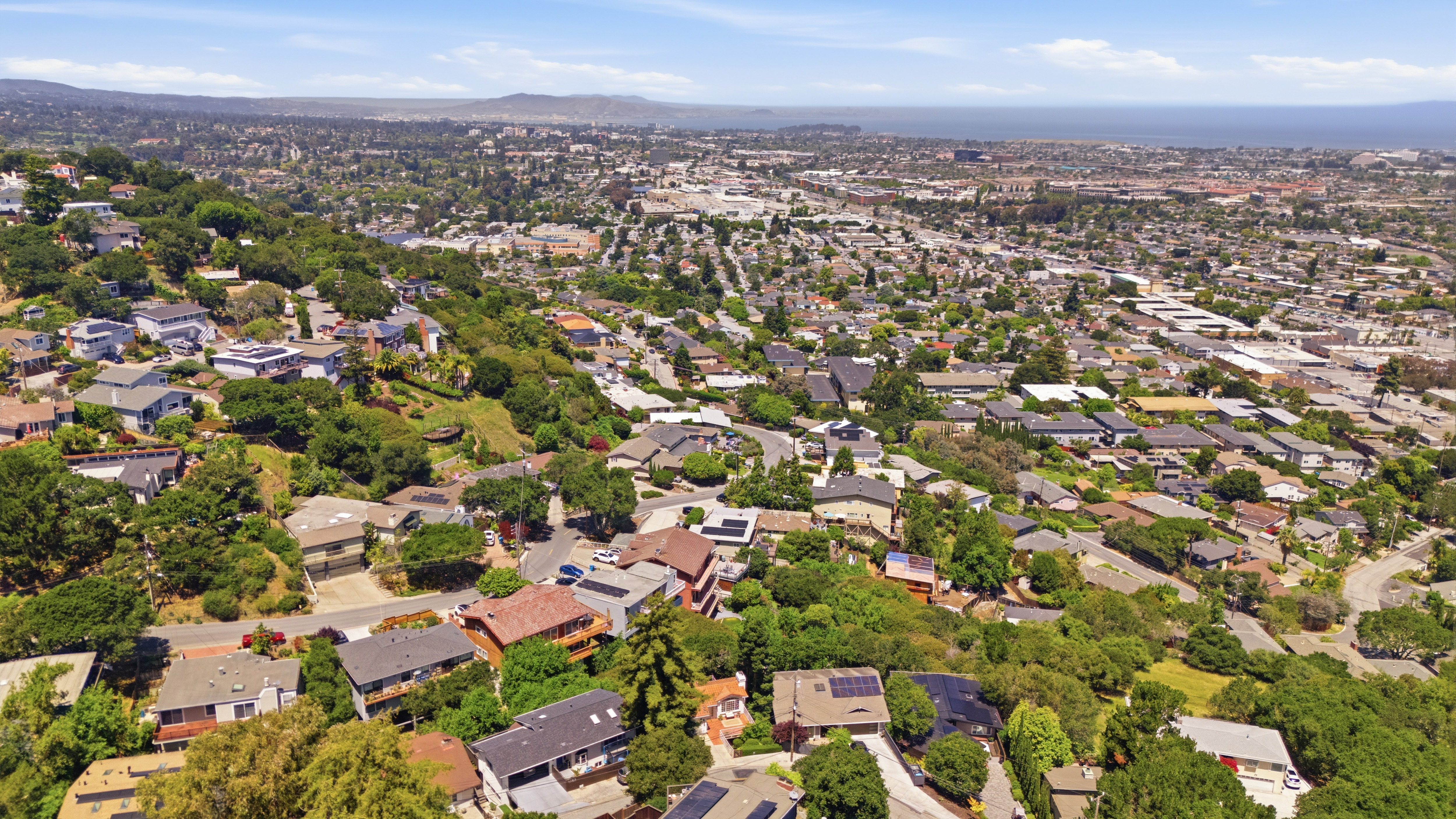  Prime Belmont Hills Home with Bay Views - 物件實景