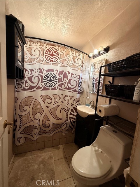 Los Angeles, California, 90047, United States, 3 Bedrooms Bedrooms, ,1 BathroomBathrooms,Residential,For Sale,1920409