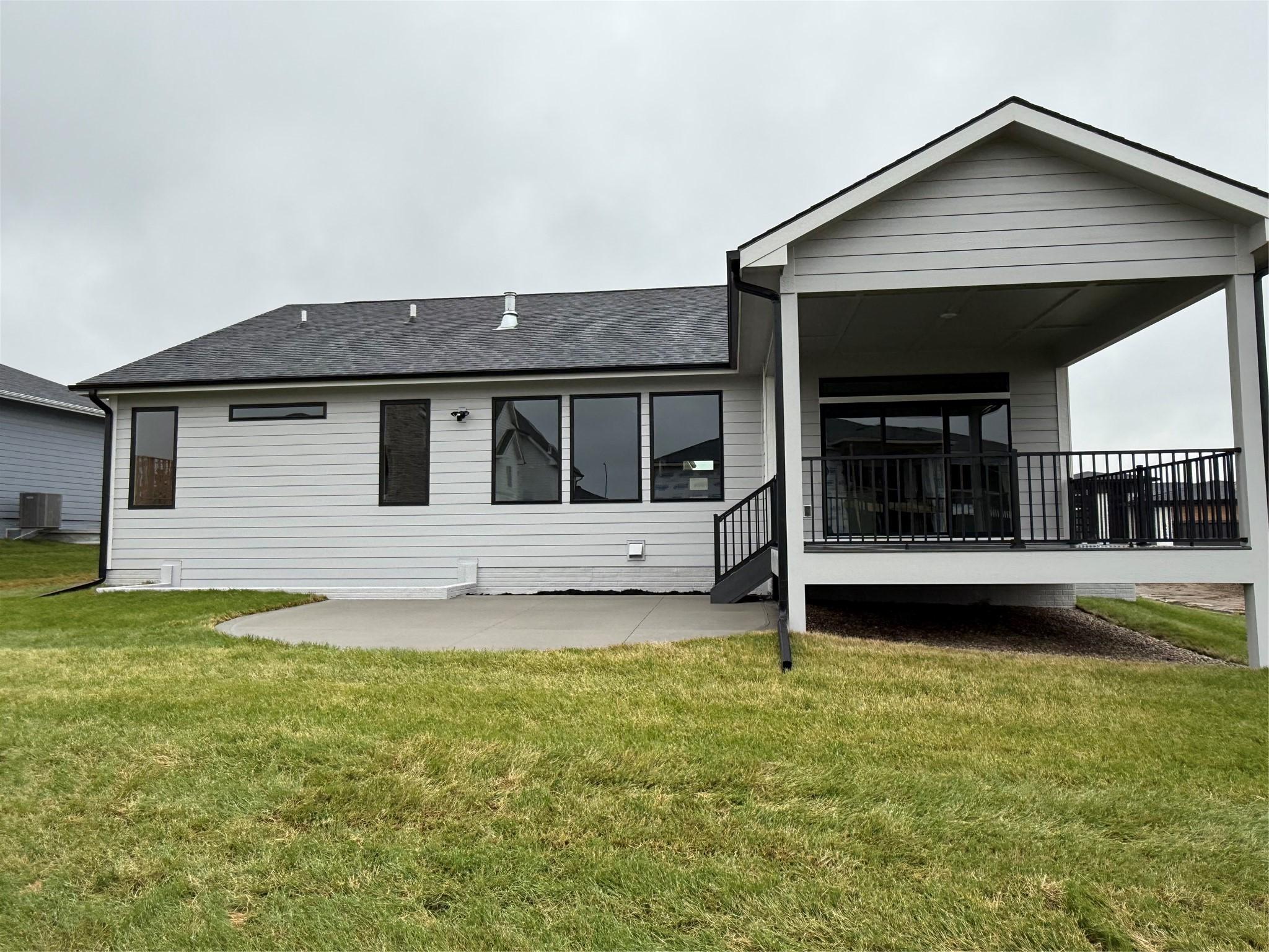 Clive, Iowa, 50325, United States, 4 Bedrooms Bedrooms, ,3 BathroomsBathrooms,Residential,For Sale,1928904
