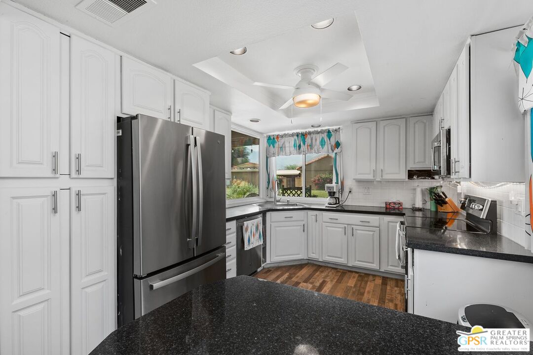 70 Majorca Dr, Rancho Mirage, California, 92270, United States, 3 Bedrooms Bedrooms, ,2 BathroomsBathrooms,Residential,For Sale,70 Majorca Dr,1609680