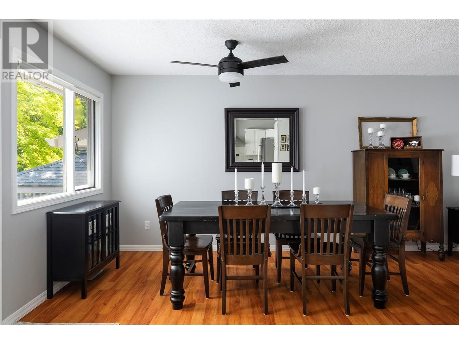 SPALLUMCHEEN, British Columbia, V4Y 0S8, CA, 5 Bedrooms Bedrooms, ,2 BathroomsBathrooms,Residential,For Sale,1950720