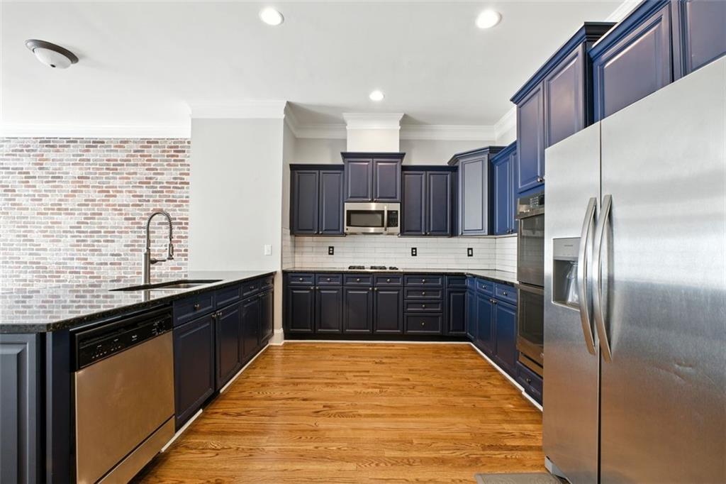 Roswell, Georgia, 30076, United States, 4 Bedrooms Bedrooms, ,4 BathroomsBathrooms,Residential,For Sale,1917111