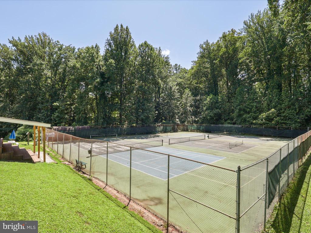 Springfield, Virginia, 22152, United States, 4 Bedrooms Bedrooms, ,3 BathroomsBathrooms,Residential,For Sale,1921904