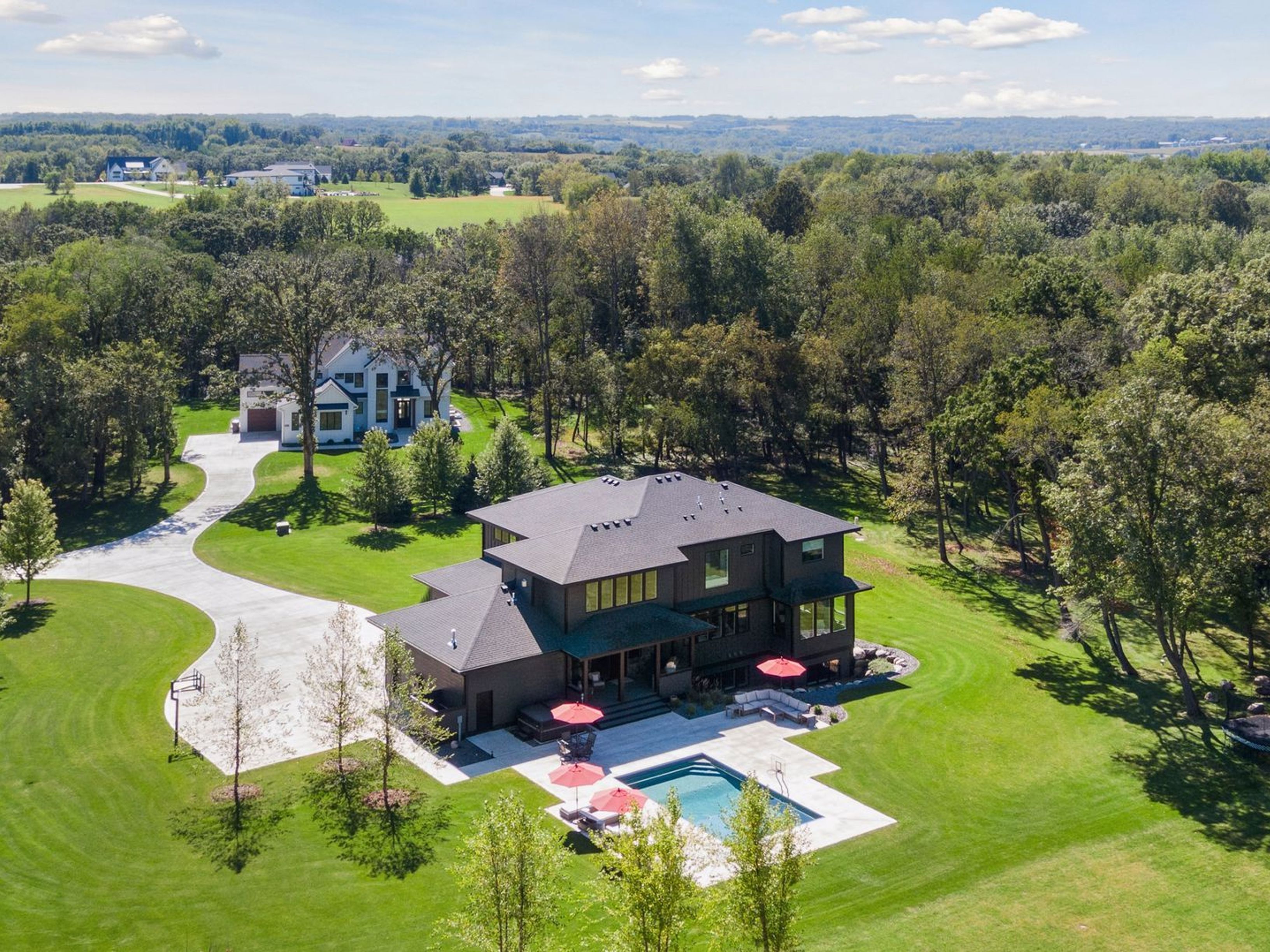  Custom Luxury Estate with Resort-Style Amenities - 物件實景