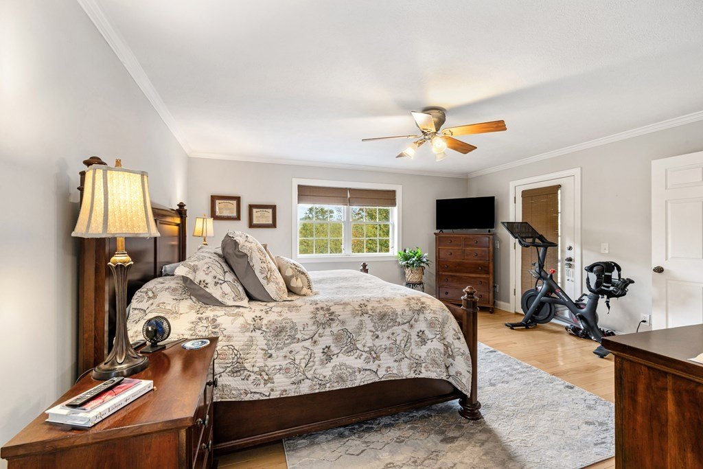 Hayesville, North Carolina, 28904, United States, 3 Bedrooms Bedrooms, ,4 BathroomsBathrooms,Residential,For Sale,1974136