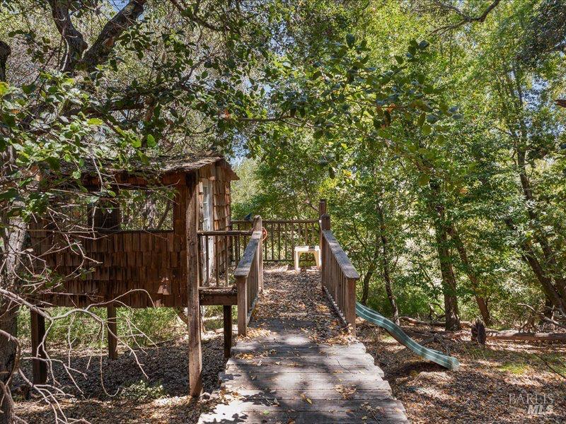 Novato, California, 94947, United States, 5 Bedrooms Bedrooms, ,4 BathroomsBathrooms,Residential,For Sale,1973889