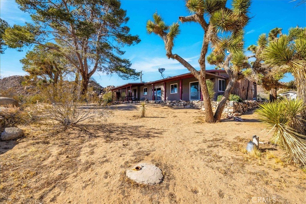 Joshua Tree, California, 92252, United States, 3 Bedrooms Bedrooms, ,2 BathroomsBathrooms,Residential,For Sale,1942307