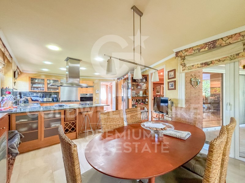 Sant Cugat del Vallès, Catalonia, ES, 5 Bedrooms Bedrooms, ,5 BathroomsBathrooms,Residential,For Sale,1529561