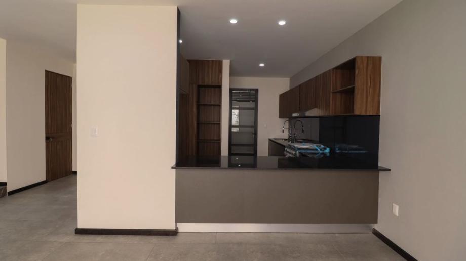 Rinc?n de la Monta?a, Morelia, Michoacán de Ocampo, 58350, Mexico, 4 Bedrooms Bedrooms, ,4 BathroomsBathrooms,Residential,For Sale,Rinc?n de la Monta?a,1440686