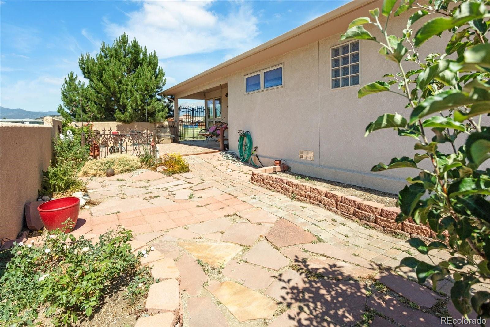Salida, Colorado, 81201, United States, 3 Bedrooms Bedrooms, ,2 BathroomsBathrooms,Residential,For Sale,1887552