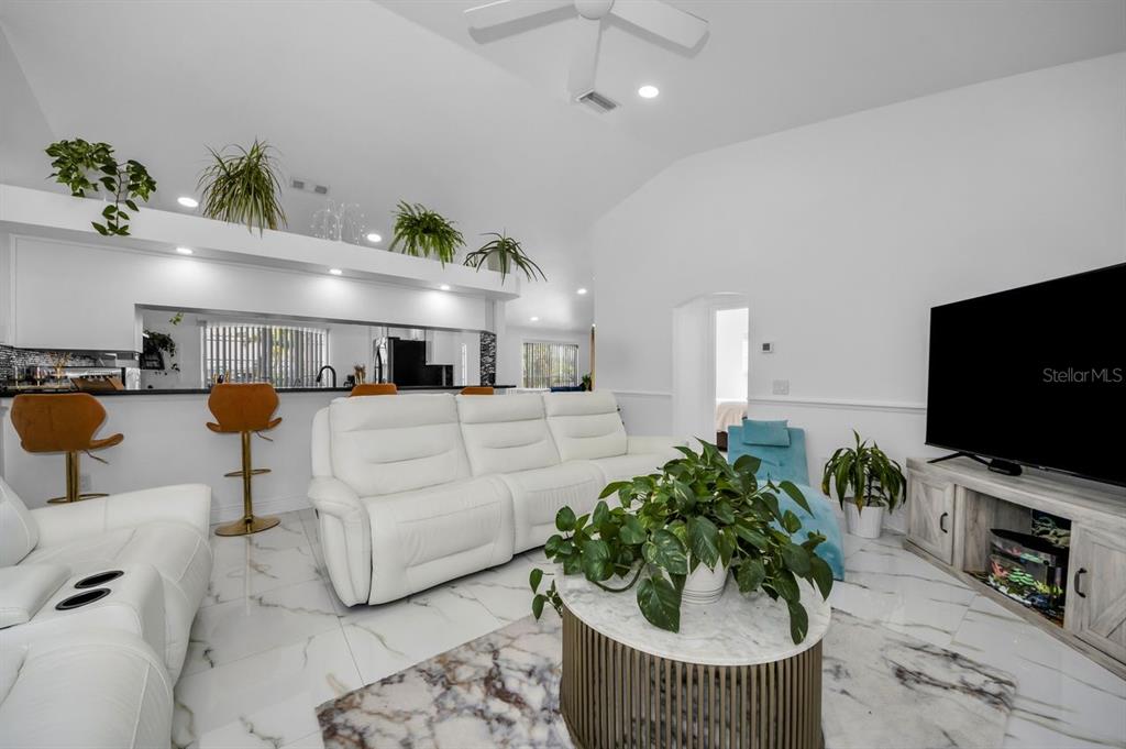 New Port Richey, Florida, 34653, United States, 4 Bedrooms Bedrooms, ,5 BathroomsBathrooms,Residential,For Sale,1989406