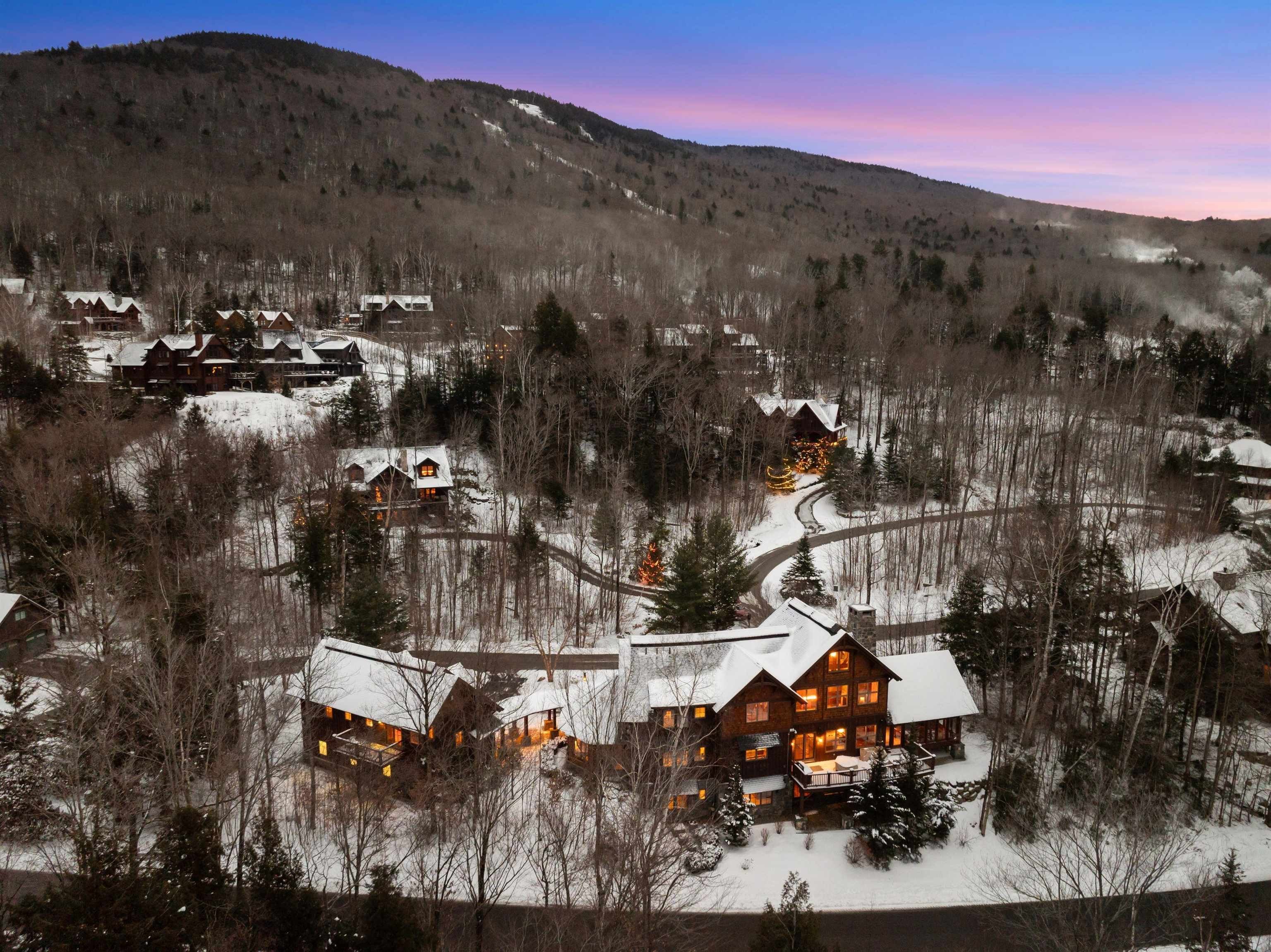 Lincoln, New Hampshire, 03251, United States, 7 Bedrooms Bedrooms, ,4 BathroomsBathrooms,Residential,For Sale,1983511