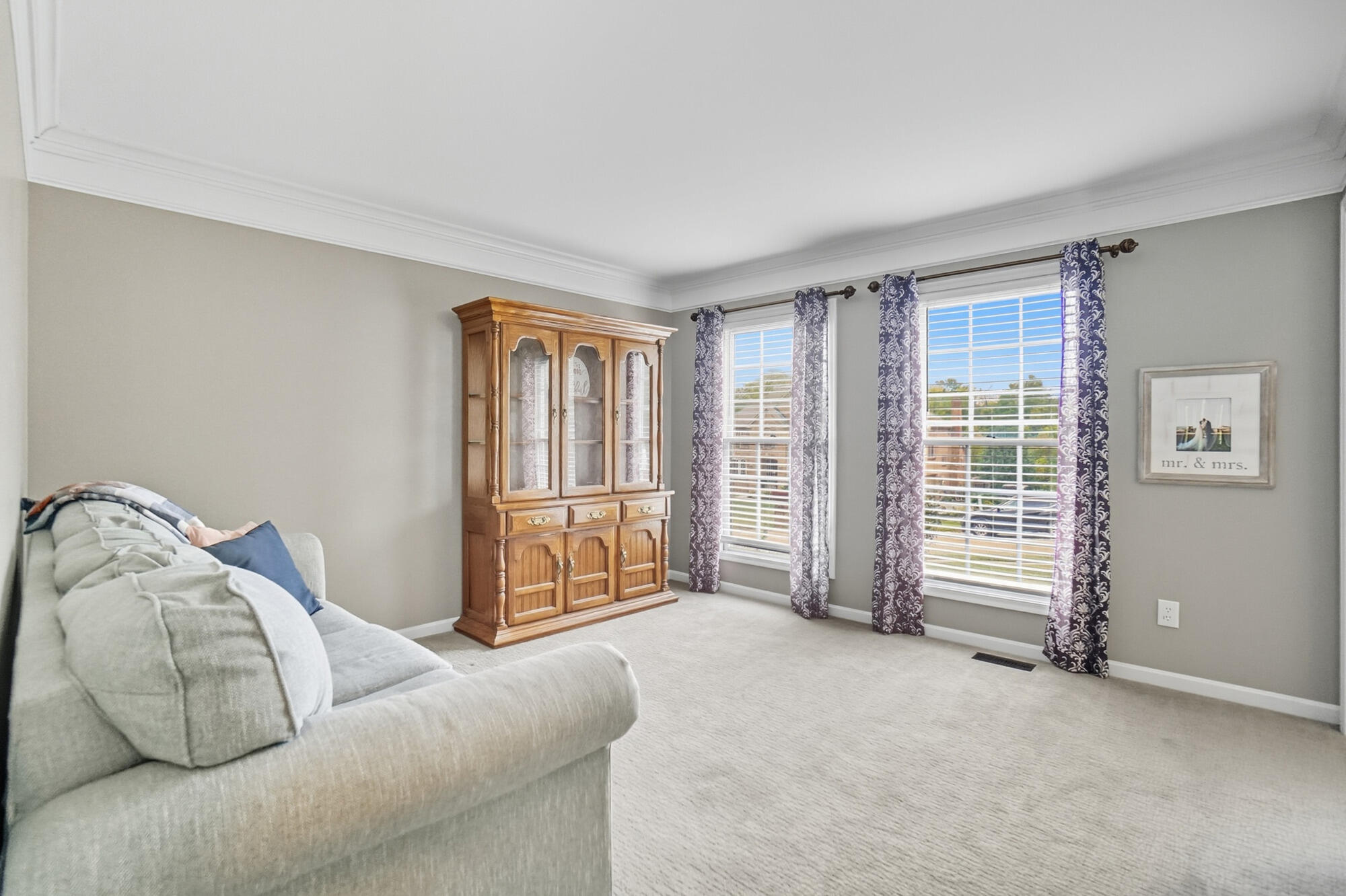 Hebron, Kentucky, 41048, United States, 4 Bedrooms Bedrooms, ,4 BathroomsBathrooms,Residential,For Sale,1958481