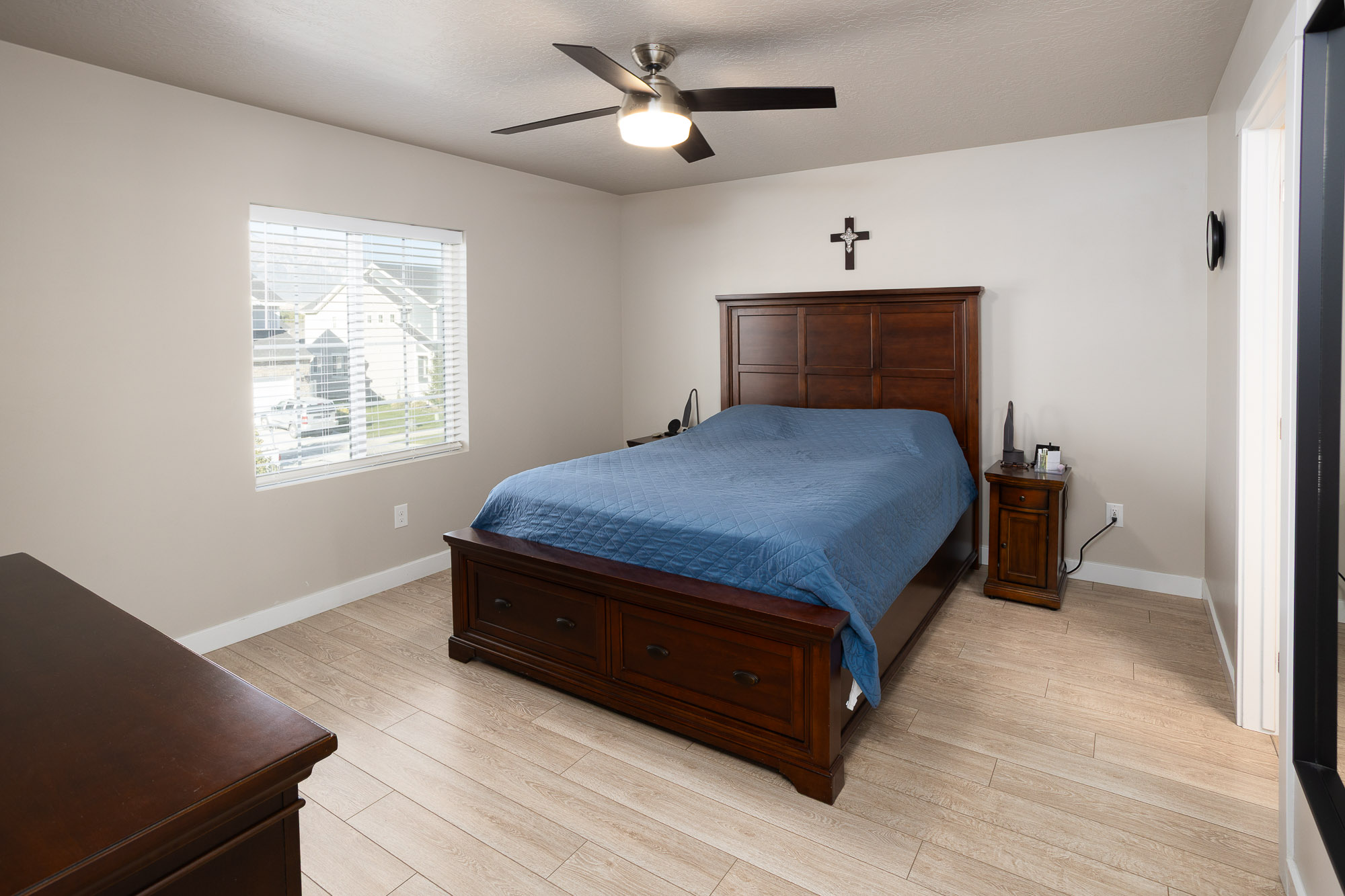 Provo, Utah, 84601, United States, 4 Bedrooms Bedrooms, ,3 BathroomsBathrooms,Residential,For Sale,1978881